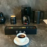 Premium Gruppen-apartments In Gruenderzeit-villa Mit Schlossblick Und Parkplatz 16 Gaeste *