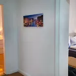 Вилла Premium Gruppen-apartments In Gruenderzeit-villa Mit Schlossblick Und Parkplatz 16 Gaeste *