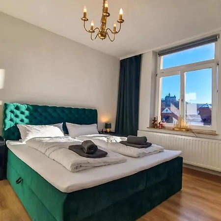Premium Gruppen-apartments In Gruenderzeit-villa Mit Schlossblick Und Parkplatz 16 Gaeste Villa Wernigerode