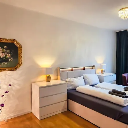 Premium Gruppen-apartments In Gruenderzeit-villa Mit Schlossblick Und Parkplatz 16 Gaeste * Wernigerode