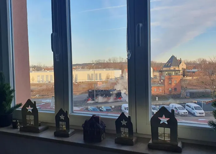 Premium Gruppen-apartments In Gruenderzeit-villa Mit Schlossblick Und Parkplatz 16 Gaeste *