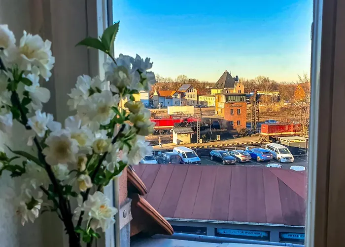 Villa Premium Gruppen-apartments In Gruenderzeit-villa Mit Schlossblick Und Parkplatz 16 Gaeste *