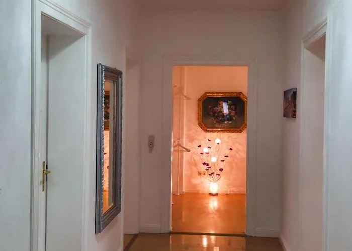 Villa Premium Gruppen-apartments In Gruenderzeit-villa Mit Schlossblick Und Parkplatz 16 Gaeste Wernigerode